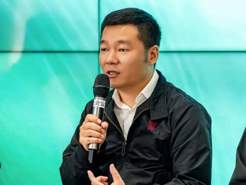 零一万物 ToB 解决方案正式发布，听听百胜中国、孩子王等头部企业怎么说｜FM 01.AI