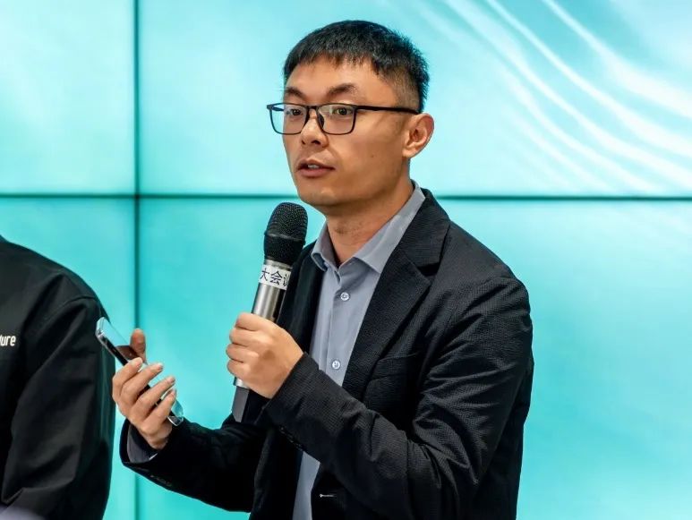 零一万物 ToB 解决方案正式发布，听听百胜中国、孩子王等头部企业怎么说｜FM 01.AI