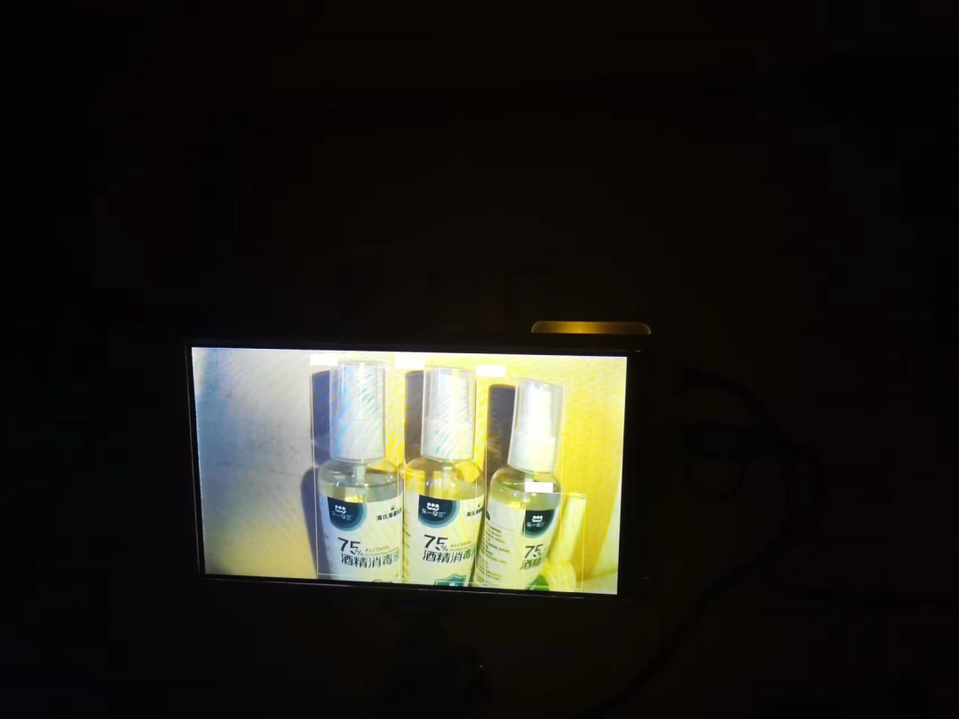 国产AI开发板测评 | MAIX-III AXera-Pi 上手 YOLOv5s 实时目标检测