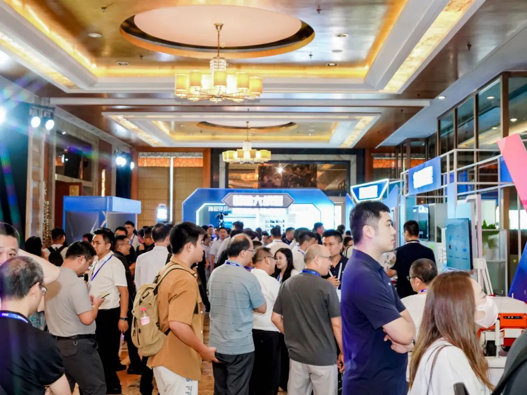 未来十年，大模型就是系统智能的战场