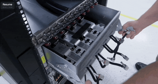 马斯克 xAI 10 万 H100 超级集群 Colossus 浅析