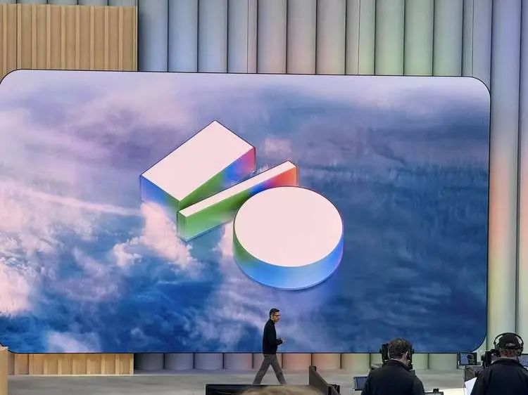 Gemini接管搜索、全家桶秒变通用Agent ,以及Google Glass is so back!|直击Google I/O