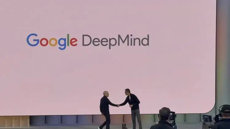 Gemini接管搜索、全家桶秒变通用Agent ,以及Google Glass is so back!|直击Google I/O