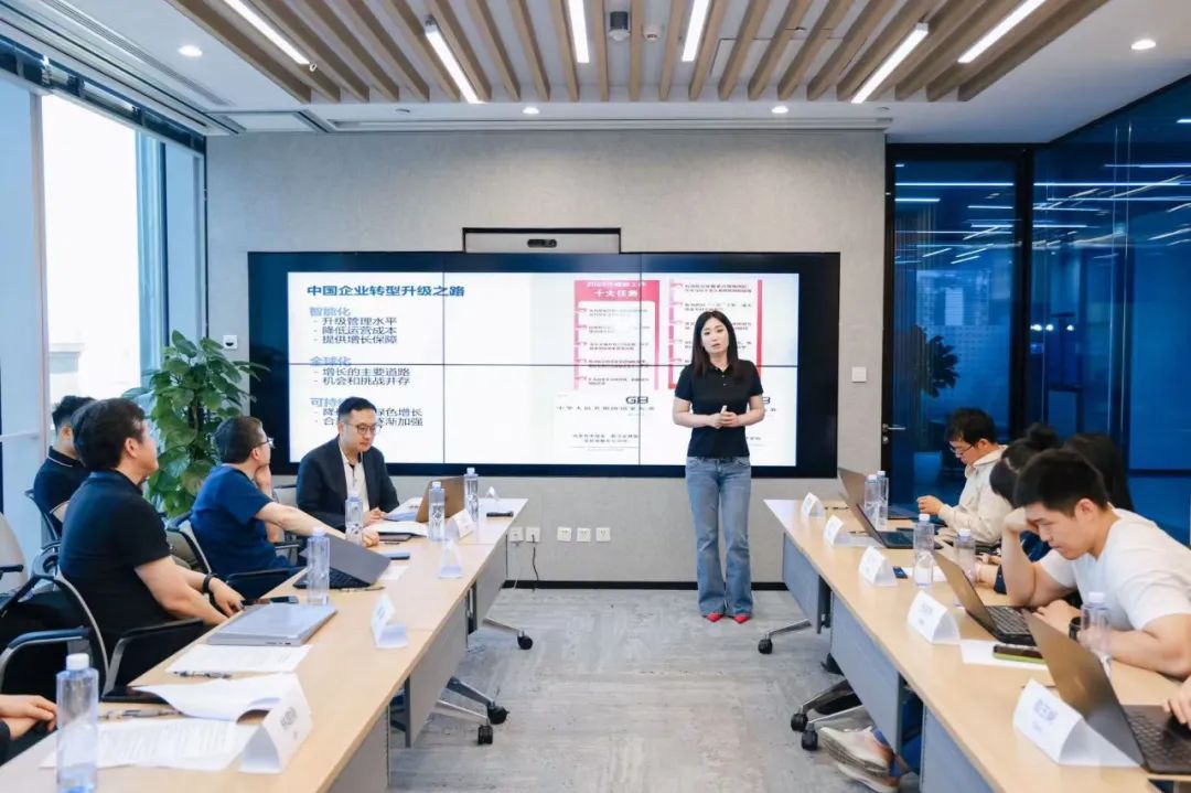 “AI实验时代结束”:IBM重构企业级AI的未来蓝图