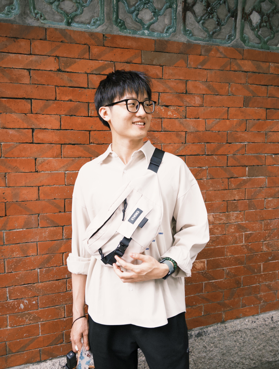 Qwen-Image-2.0: 字字清晰，张张细腻