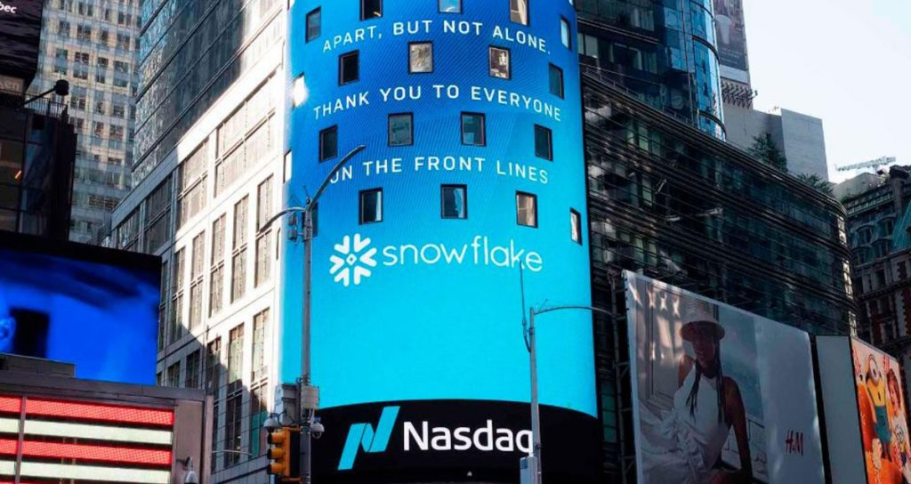 Snowflake CEO 复盘：为什么 LLM 时代企业需要一个 AI Data Cloud？