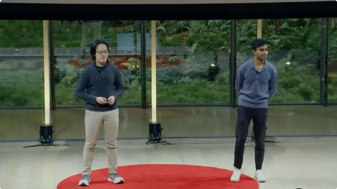 涌现观点｜AI 开发的"App Store 时刻"：为什么你应该停止构建 Agent？