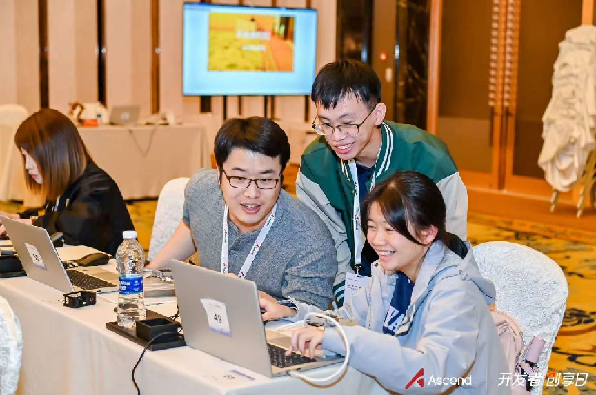 AI+鸿蒙，OrangePi AIpro在武汉昇腾AI开发者创享日上很“吸睛”