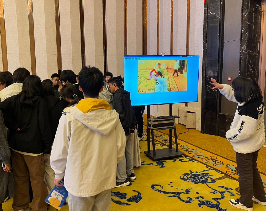 AI+鸿蒙，OrangePi AIpro在武汉昇腾AI开发者创享日上很“吸睛”