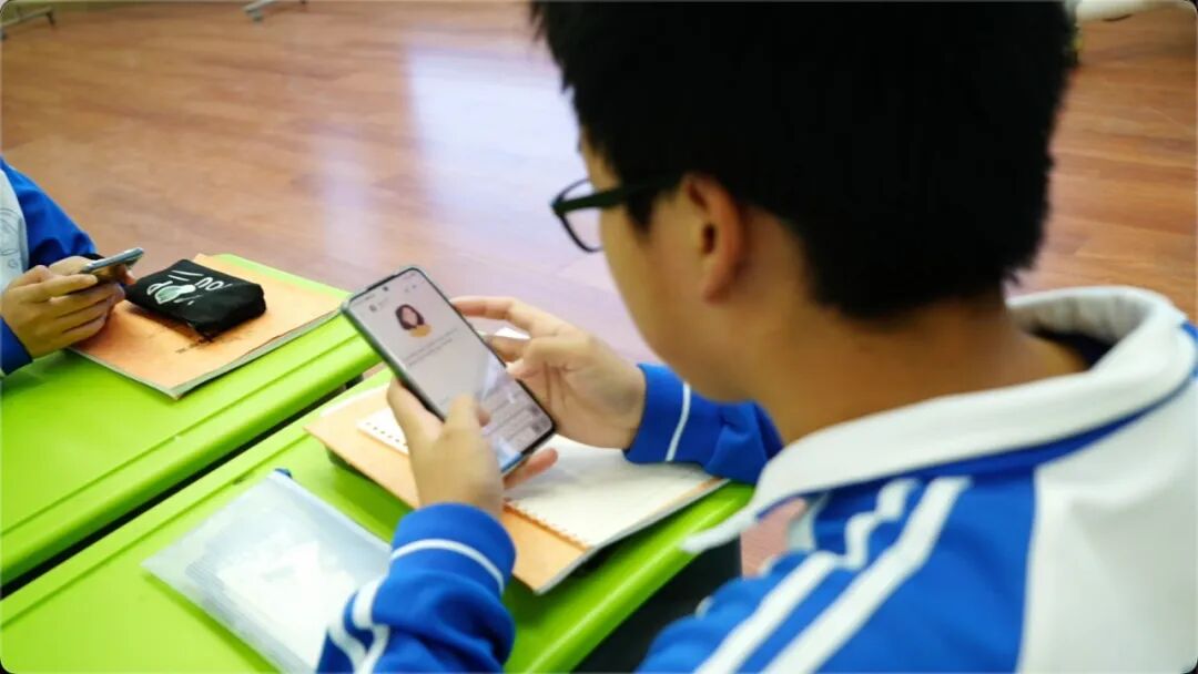 清华附中课堂来了位“AI助教”