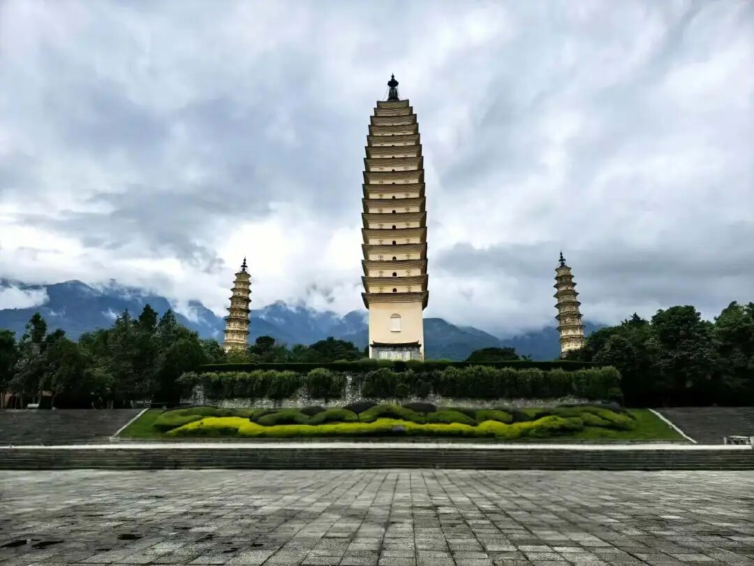 这个国庆，AI混成了“地头蛇”