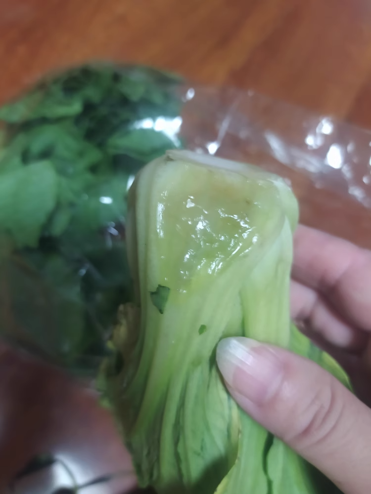 大模型技术在淘宝生鲜审核场景的应用